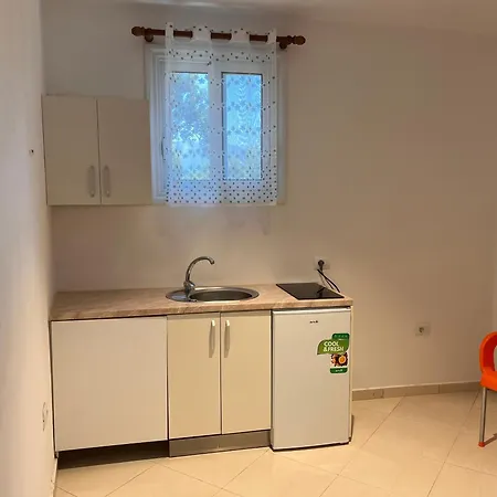Donald Apartman *