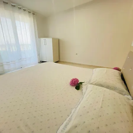 Donald Apartman