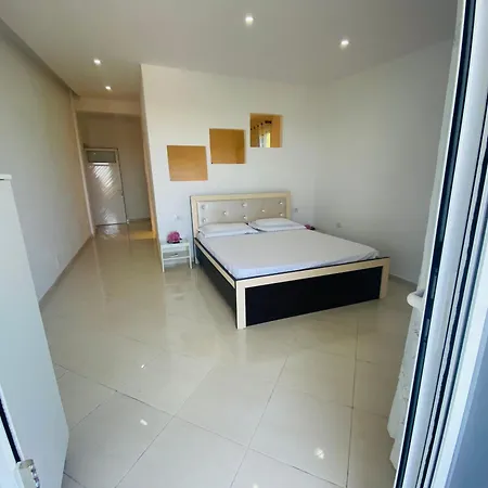 Donald Apartman Vlora